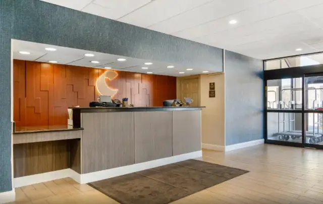 Comfort Inn & Suites Danbury-Bethel