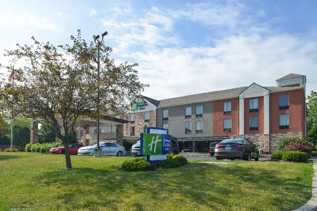 Holiday Inn Express Hotel & Suites Dayton - Huber