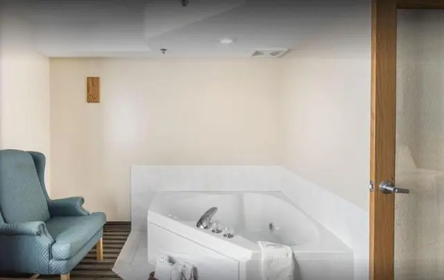 American Inn and Suites