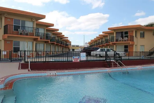 Grand Prix Motel