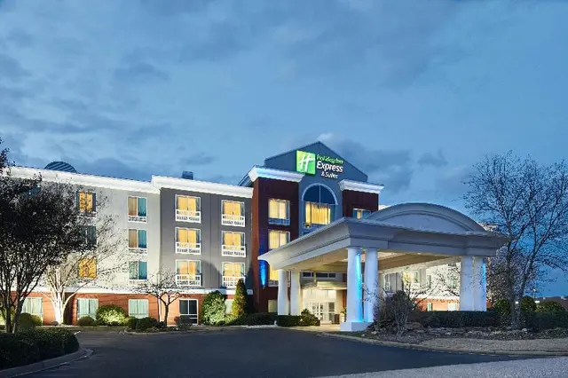 Holiday Inn Express I26 Us 29 At Westgate Mall