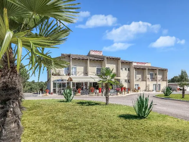 Logis Hôtel le Tropicana