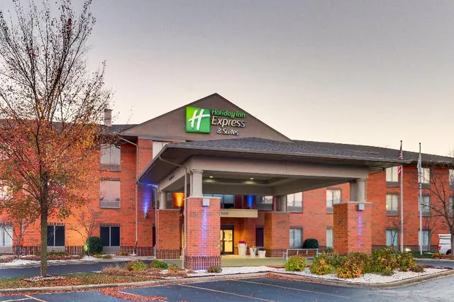 Holiday Inn Express & Suites Dayton-Centerville