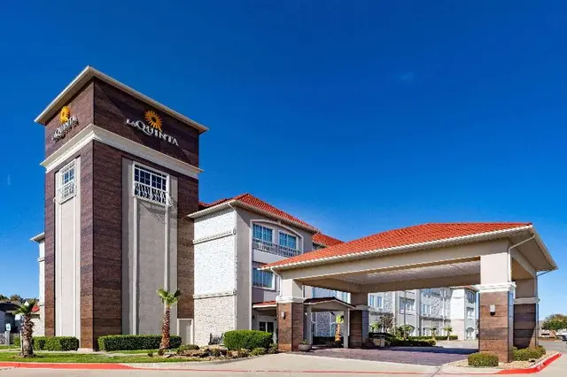 La Quinta Inn & Suites Garland Harbor Point
