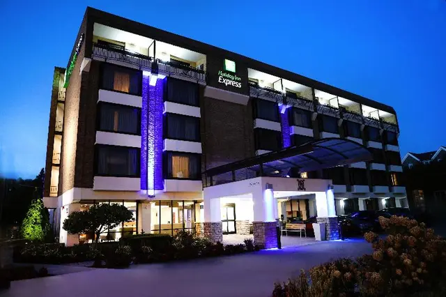 Holiday Inn Express Detroit-Birmingham By IHG
