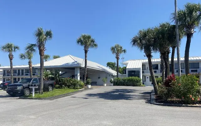 Village Inn Destin