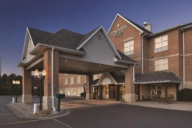 Country Inn & Suites by Radisson, Galena