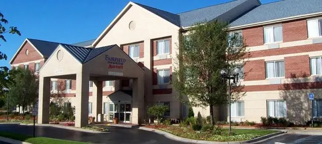 Fairfield Inn & Suites By Marriott Detroit Farming