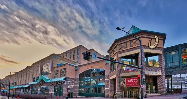 Horseshoe Black Hawk- A Caesars Destination