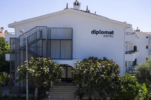 Diplomat