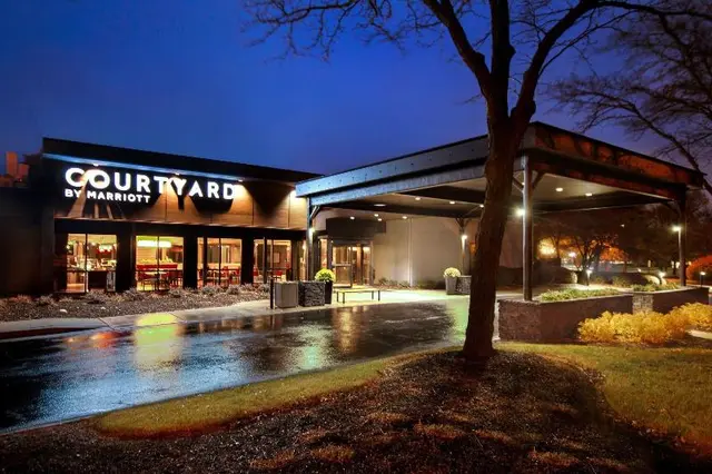 Courtyard By Marriott Columbus Dublin