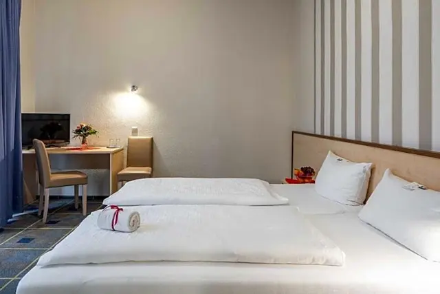 Astoria City Resort