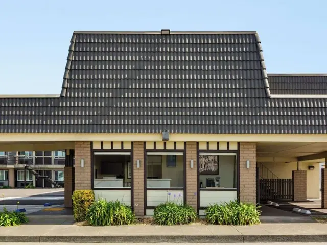 Super 8 by Wyndham Eureka