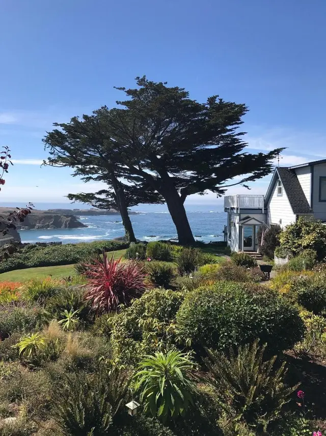 Agate Cove Inn