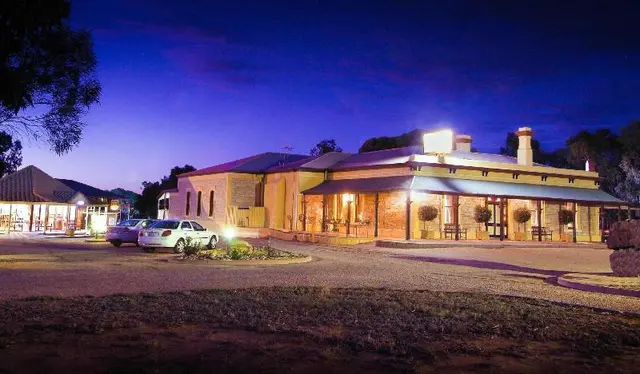 The Standpipe Golf Motor Inn