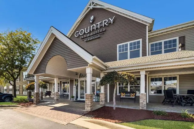 Country Inn & Suites Freeport