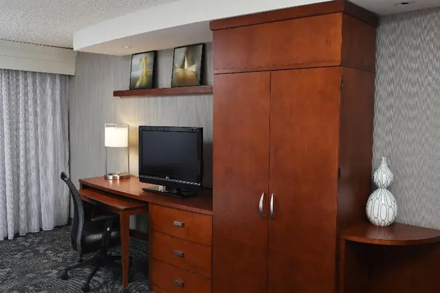 Courtyard By Marriott Sioux Falls