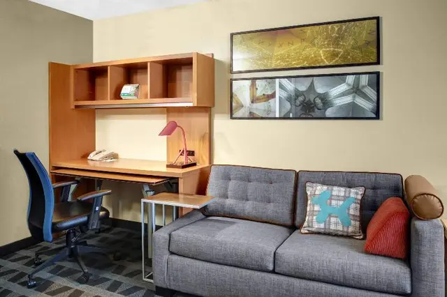 Towneplace Suites By Marriott Fresno