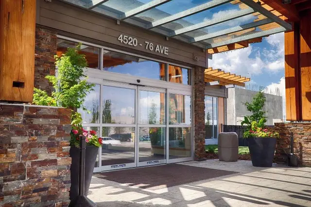 Radisson Hotel & Convention Center Edmonton