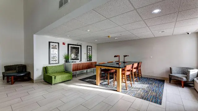 Holiday Inn Express Hotel & Suites Ashtabula-Genev