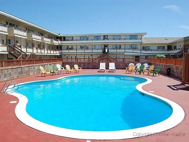 Ocean Shores Inn & Suites