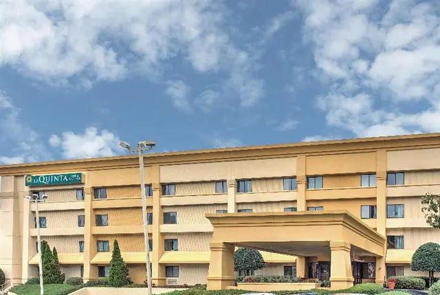 La Quinta Inn & Suites Atlanta Roswell