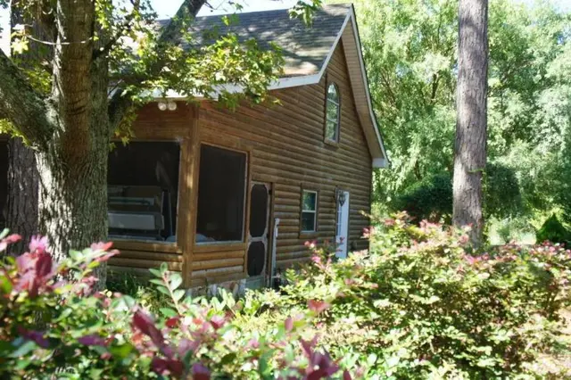 Shalom House Bed & Breakfast