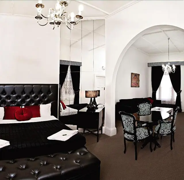 Ambassadors Hotel