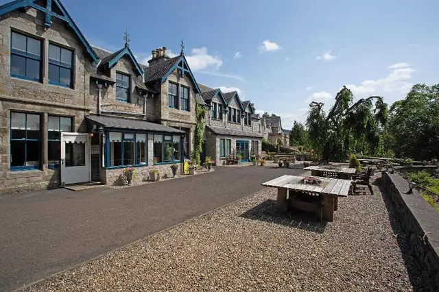Rosemount Hotel