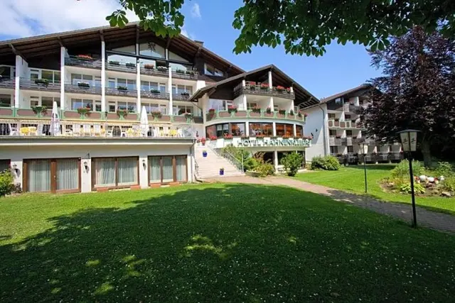 Hahnenkleer Hof