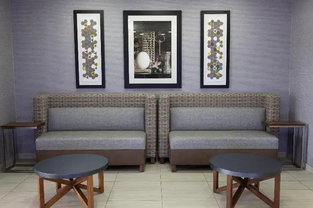 Holiday Inn Express & Suites Athens