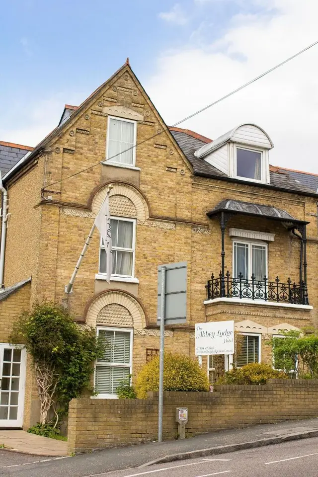 Abbey Lodge