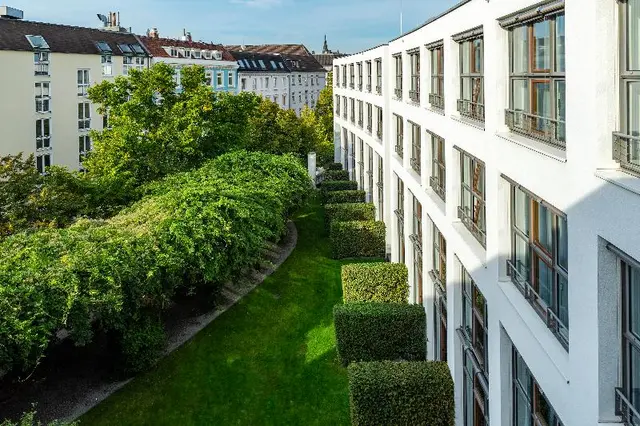 Clipper Boardinghouse Hamburg Michel