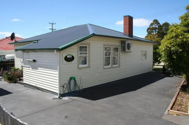 Moonah Amy Cottage Apartments