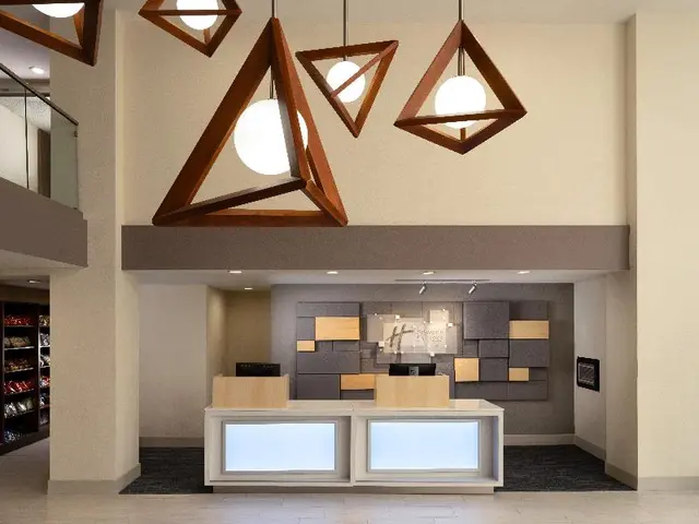 Holiday Inn Express Hotel & Suites DFW North