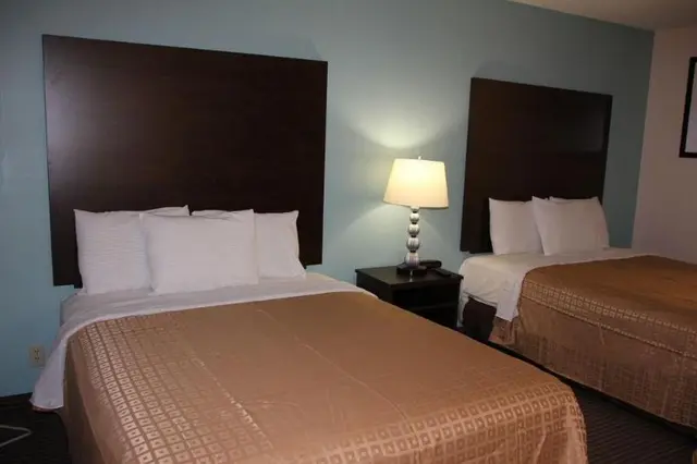 Knights Inn Niagara Falls Near IAG Airport