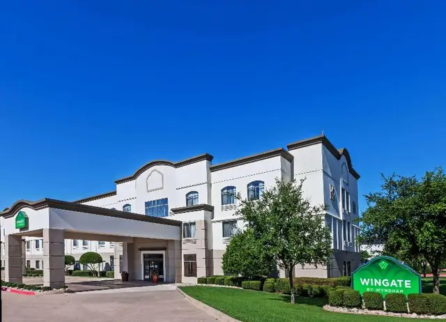 Comfort Inn & Suites Irving Las Colinas Dfw
