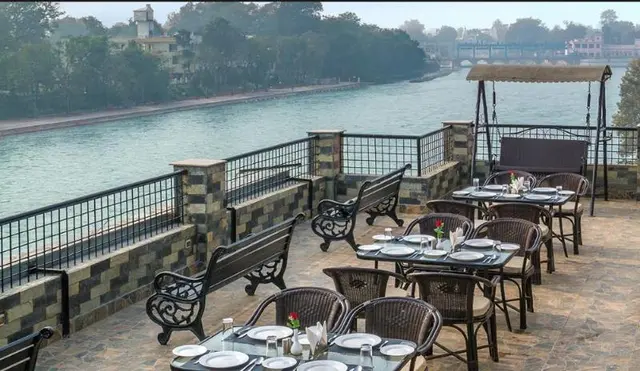 Ganga Sadan