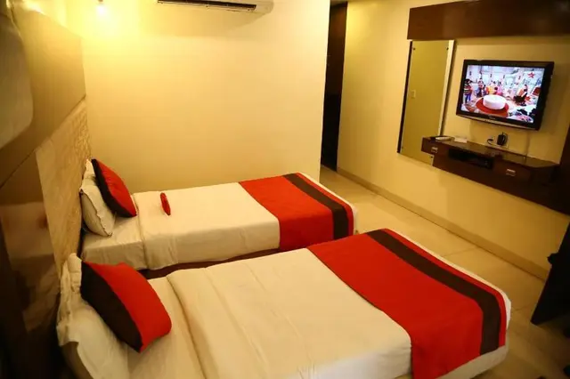 Diamond Plaza Hotel