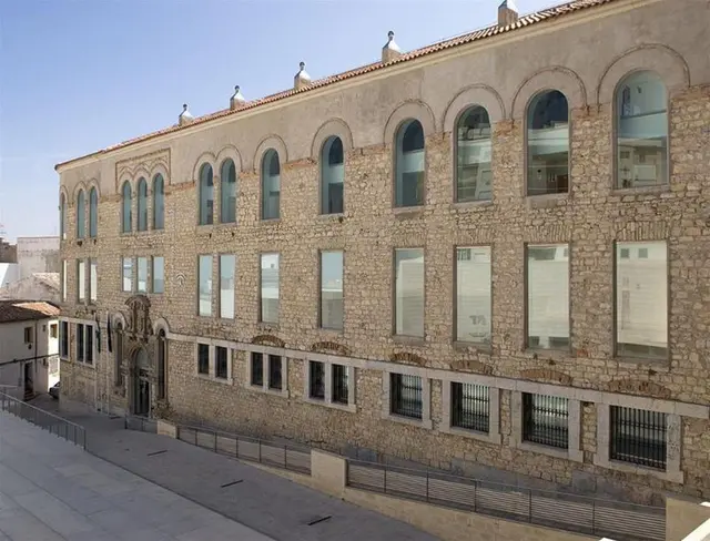 Albergue Inturjoven & Spa Jaen - Hostel