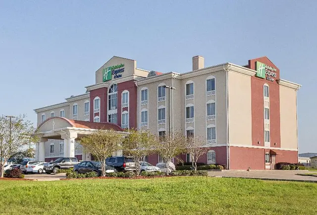Holiday Inn Express Hotel & Suites Byram