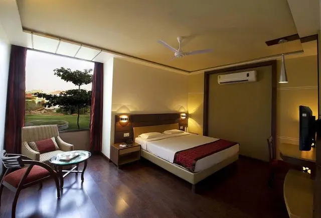 Lariya Resort