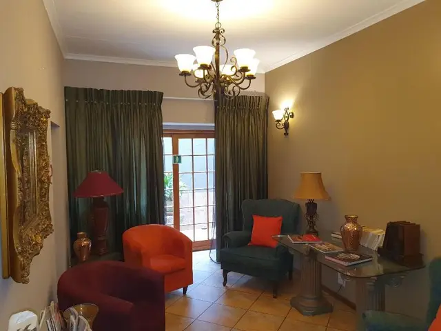 7th Street Guesthouse
