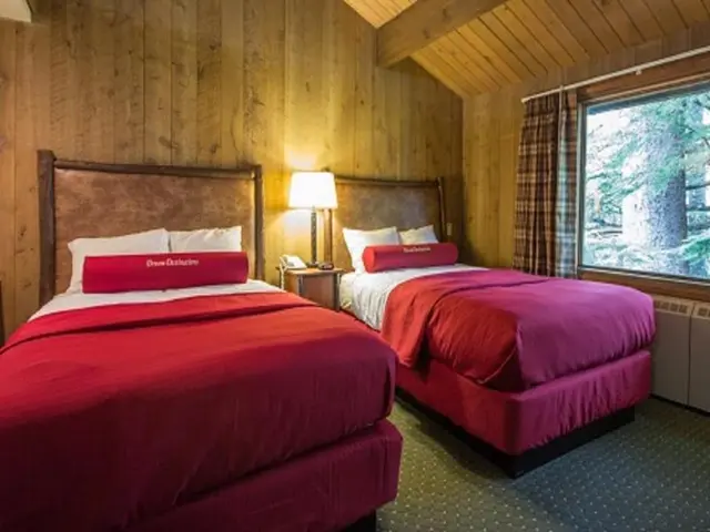 Glacier Bay Lodge
