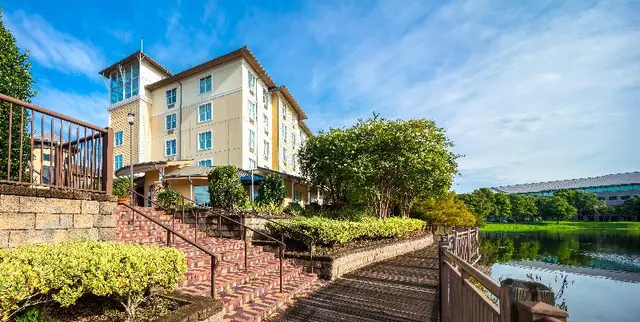 Hotel Indigo Jacksonville-Deerwood Park