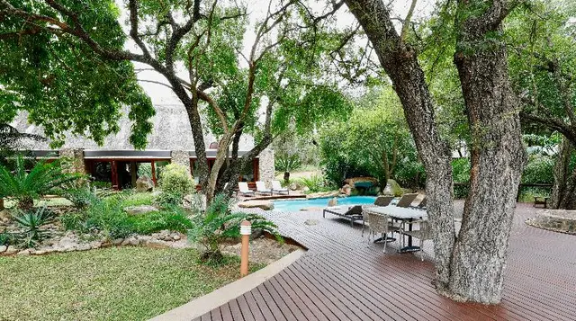 Amakhosi Safari Lodge