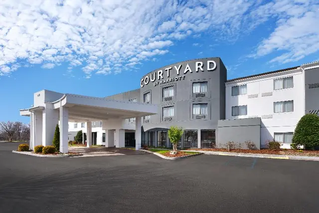 Courtyard Johnson City