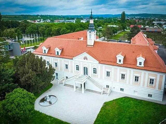 Schloss Haindorf