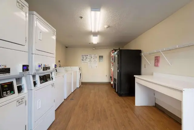 Birch Hill Suites Lake Charles - Sulphur