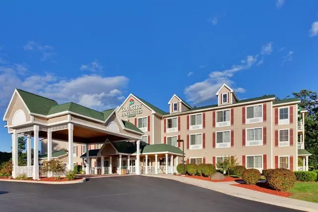 Country Inn & Suites by Radisson, Lake George (Que